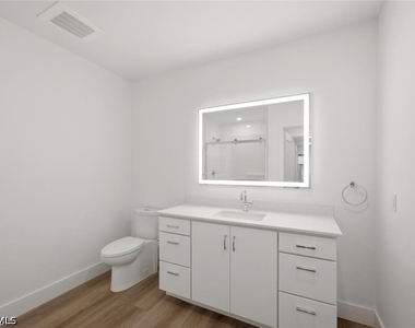 1950 Mayfair Street - Photo Thumbnail 36