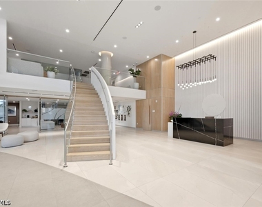 1950 Mayfair Street - Photo Thumbnail 13
