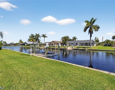 1421 Windsor Court - Photo Thumbnail 19