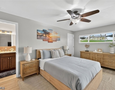 1421 Windsor Court - Photo Thumbnail 9