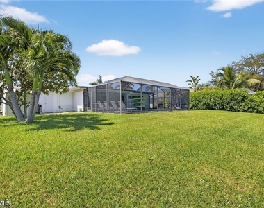 1421 Windsor Court - Photo Thumbnail 20