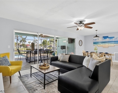 1421 Windsor Court - Photo Thumbnail 1