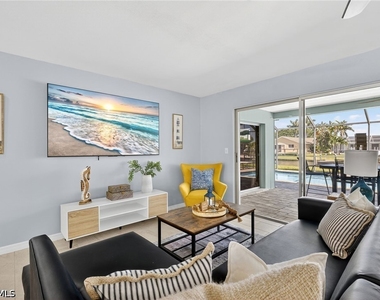 1421 Windsor Court - Photo Thumbnail 2