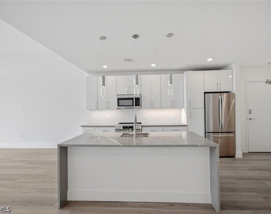 1950 Mayfair Street - Photo Thumbnail 19