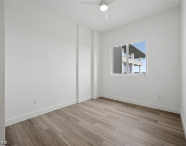 1950 Mayfair Street - Photo Thumbnail 35