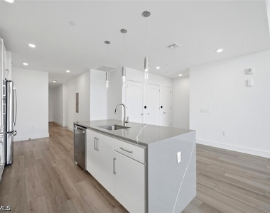 1950 Mayfair Street - Photo Thumbnail 18