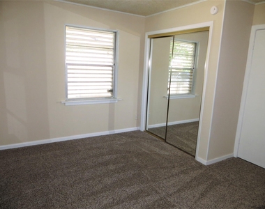2809 Rosadele Street - Photo Thumbnail 25