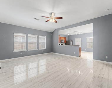 22522 Rustic Valley Court - Photo Thumbnail 3