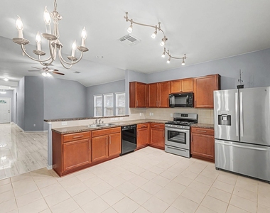 22522 Rustic Valley Court - Photo Thumbnail 4