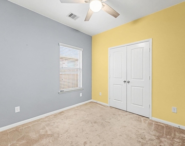 22522 Rustic Valley Court - Photo Thumbnail 7
