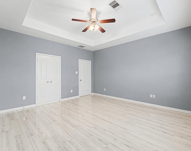 22522 Rustic Valley Court - Photo Thumbnail 11