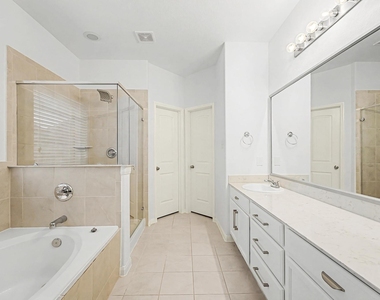 22522 Rustic Valley Court - Photo Thumbnail 12