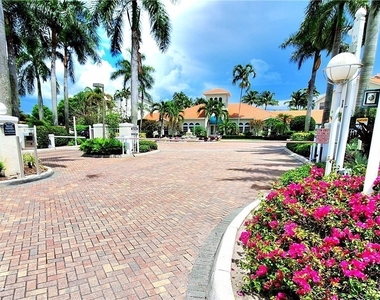 4720 Saint Croix Lane - Photo Thumbnail 14