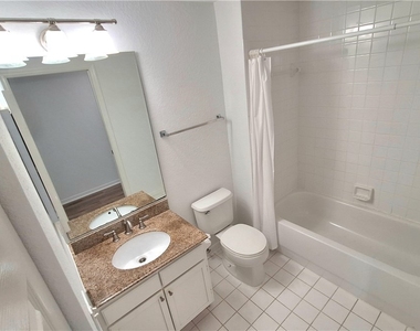4720 Saint Croix Lane - Photo Thumbnail 9