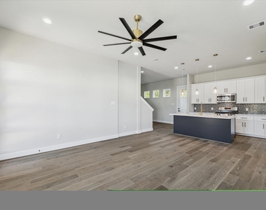 5817 Mansfield Heights Lane - Photo Thumbnail 3
