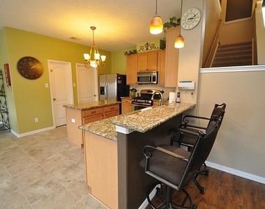2931 Silver Landing Lane - Photo Thumbnail 13