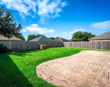 2931 Silver Landing Lane - Photo Thumbnail 36