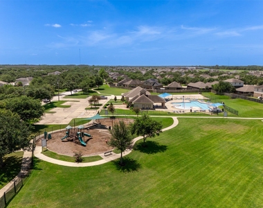 2931 Silver Landing Lane - Photo Thumbnail 42
