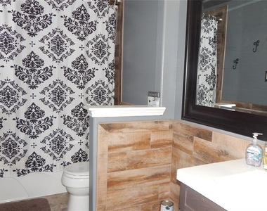 2931 Silver Landing Lane - Photo Thumbnail 5