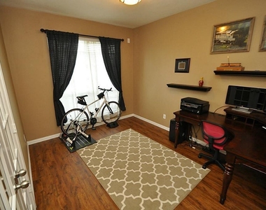 2931 Silver Landing Lane - Photo Thumbnail 28
