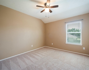 2931 Silver Landing Lane - Photo Thumbnail 22