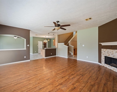 2931 Silver Landing Lane - Photo Thumbnail 9