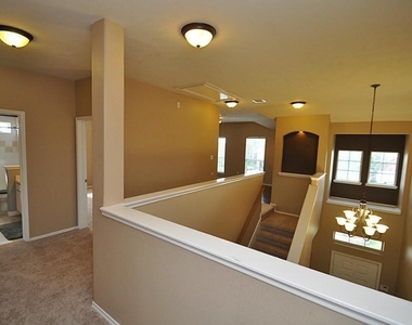 2931 Silver Landing Lane - Photo Thumbnail 29
