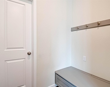 617 Aspen Falls Court - Photo Thumbnail 31
