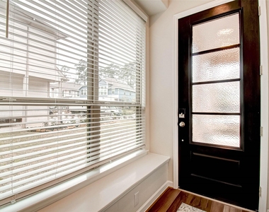 617 Aspen Falls Court - Photo Thumbnail 9