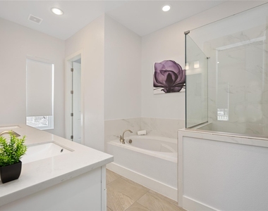 5914 Val Verde Street - Photo Thumbnail 12