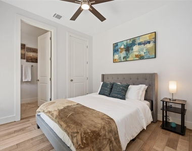 5914 Val Verde Street - Photo Thumbnail 4