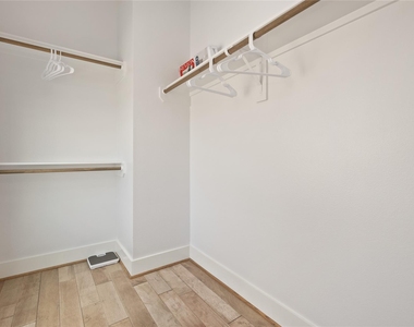 5914 Val Verde Street - Photo Thumbnail 15