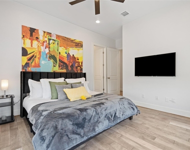 5914 Val Verde Street - Photo Thumbnail 11