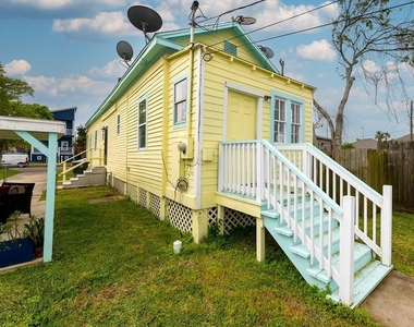 4124 Avenue M 1/2 - Photo Thumbnail 4