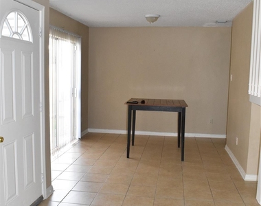 8903 Kalewood Drive - Photo Thumbnail 10