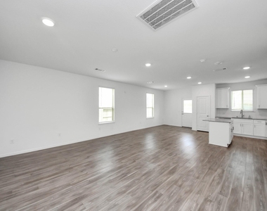 1325 Grass Bend Drive - Photo Thumbnail 11