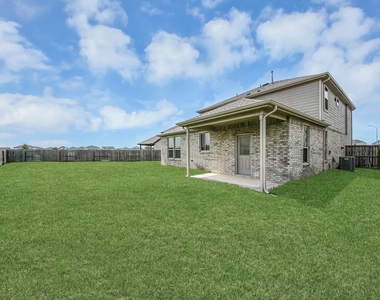 1325 Grass Bend Drive - Photo Thumbnail 3