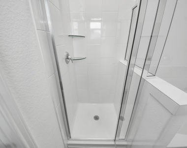 1325 Grass Bend Drive - Photo Thumbnail 32