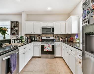 1715 Stuart Street - Photo Thumbnail 10
