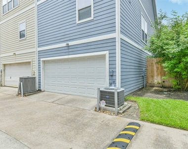 1715 Stuart Street - Photo Thumbnail 24