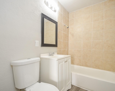 217 Owens Street - Photo Thumbnail 5