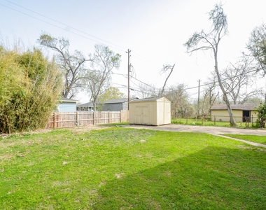 217 Owens Street - Photo Thumbnail 19