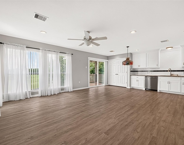 1415 Kennewick Court - Photo Thumbnail 46