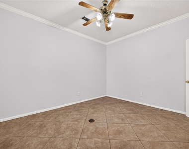 1415 Kennewick Court - Photo Thumbnail 6