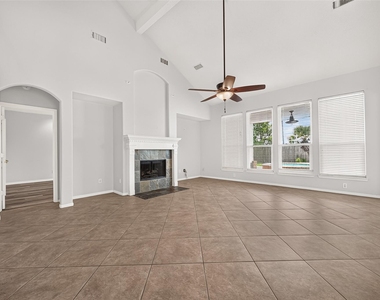 1415 Kennewick Court - Photo Thumbnail 13