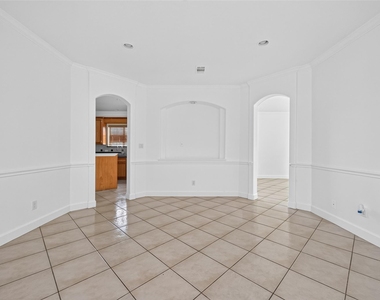 20003 Fieldtree Drive - Photo Thumbnail 12