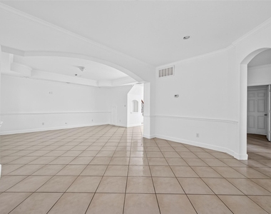 20003 Fieldtree Drive - Photo Thumbnail 13