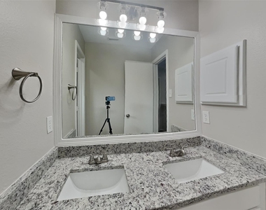 619 Bending Bough Drive - Photo Thumbnail 16