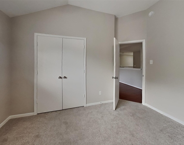 619 Bending Bough Drive - Photo Thumbnail 10