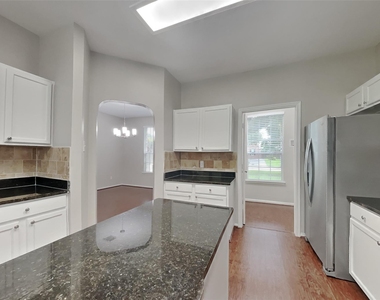 619 Bending Bough Drive - Photo Thumbnail 3